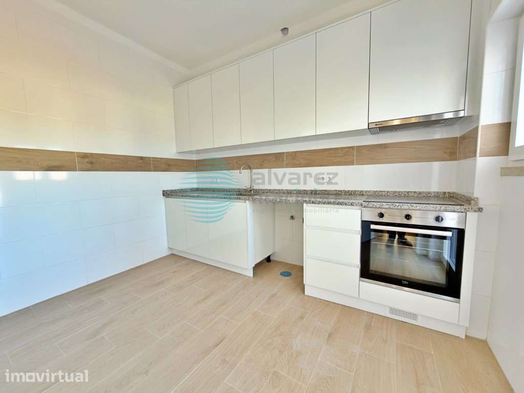 Apartamento 2 quartos com varandas, Centro do Bombarral - Grande imagem: 3/19