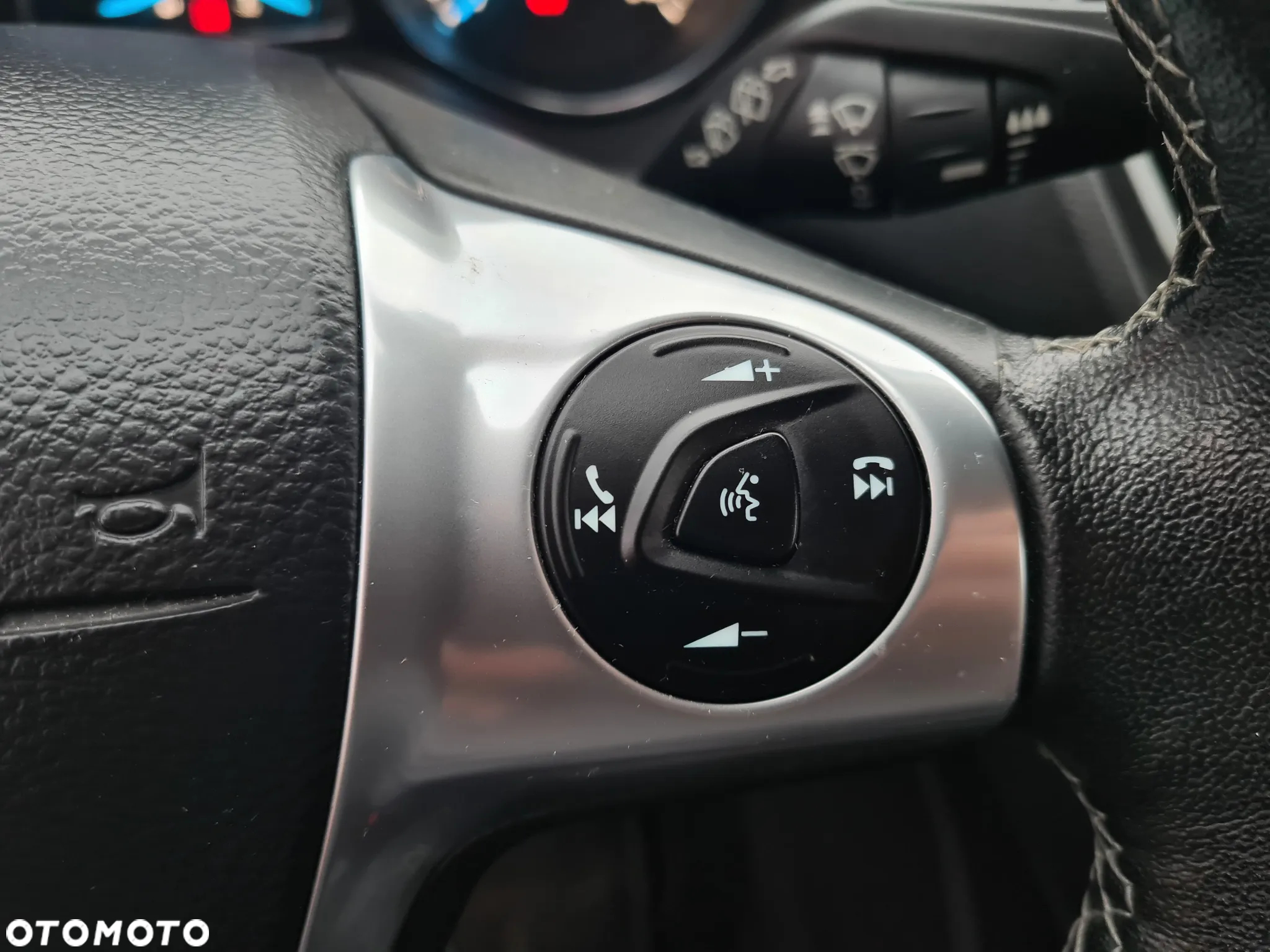 Ford Kuga 2.0 TDCi AWD ST-Line - 34