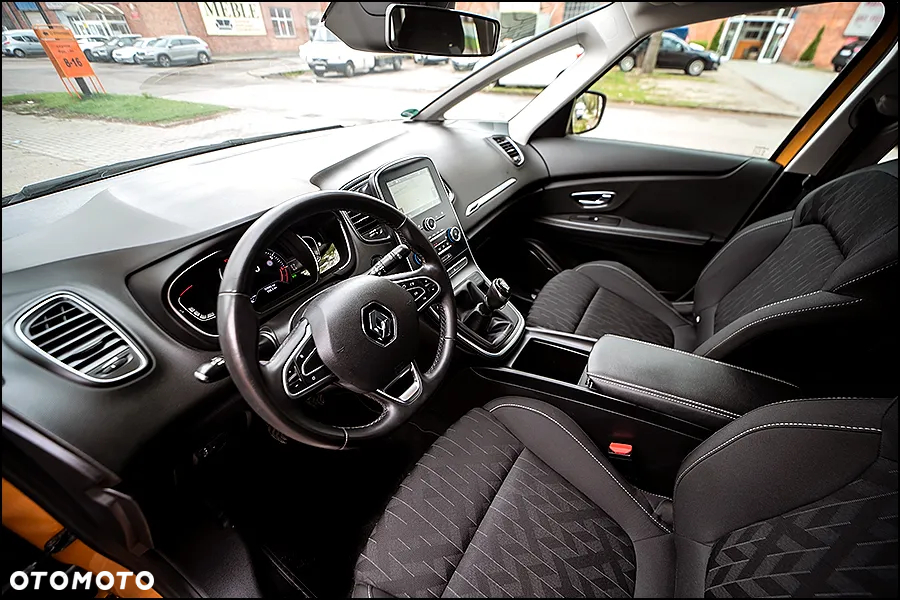 Renault Scenic ENERGY TCe 115 LIMITED - 31