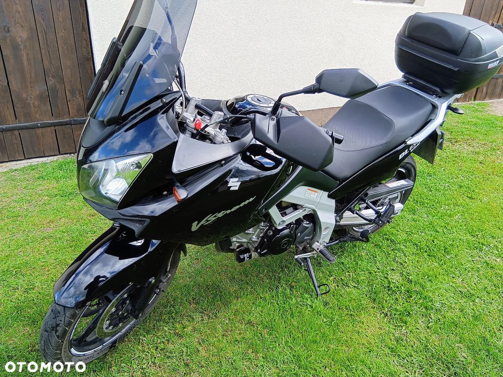 Suzuki DL - 17