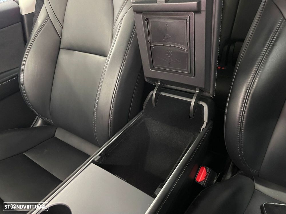 Tesla Model Y Standard - 46