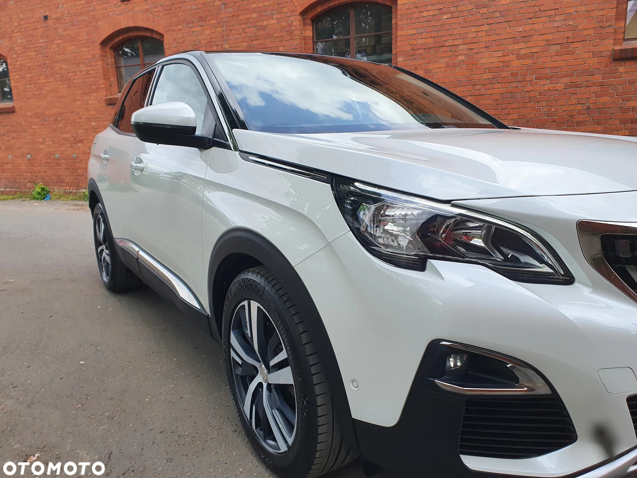 Peugeot 3008 1.2 PureTech Allure S&S EAT8 - 2
