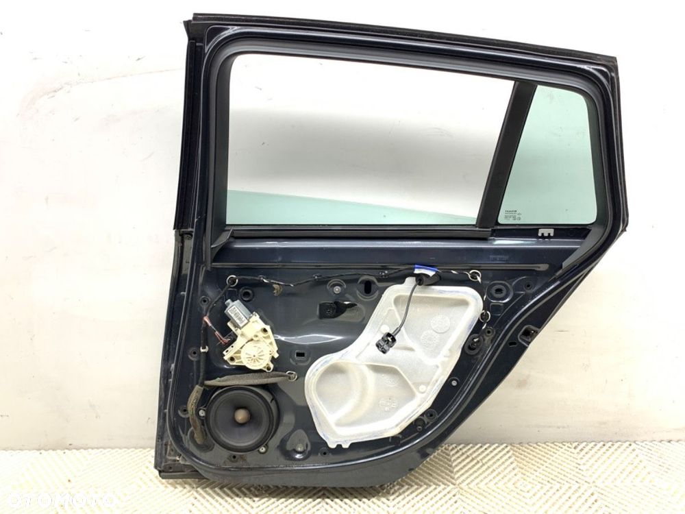 DRZWI PRAWY TYŁ  RENAULT LAGUNA III Grandtour (KT0/1) 2007 - 2015 2.0 dCi (KT07, KT0J, KT14, KT1A, - 6