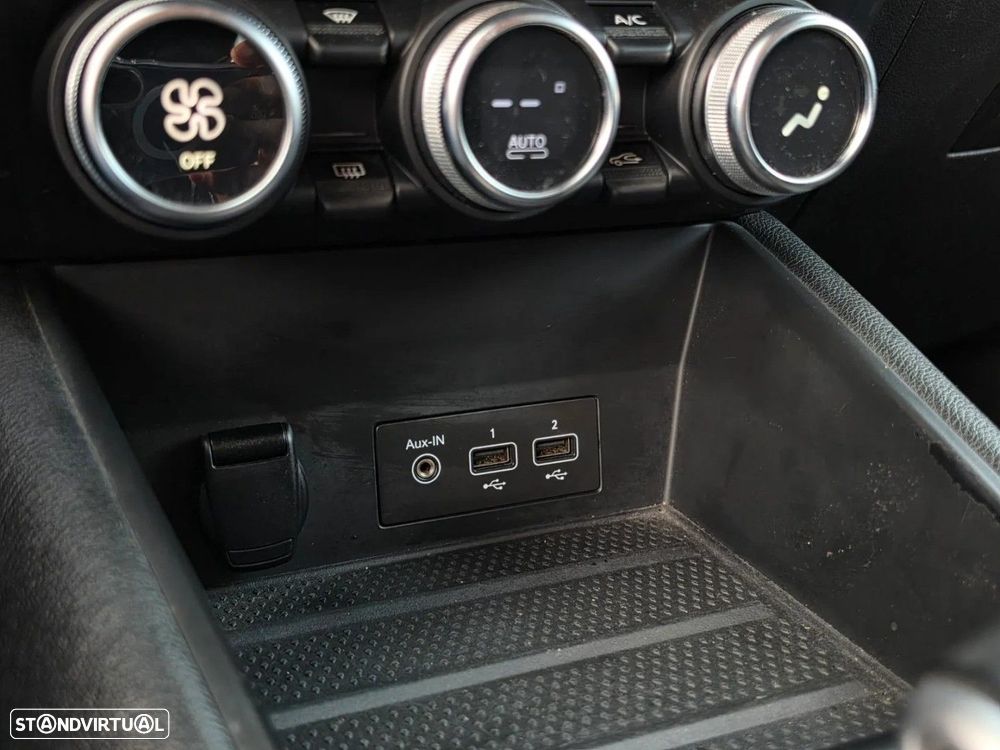 Renault Captur 1.6 E-Tech Plug-In Intens - 22