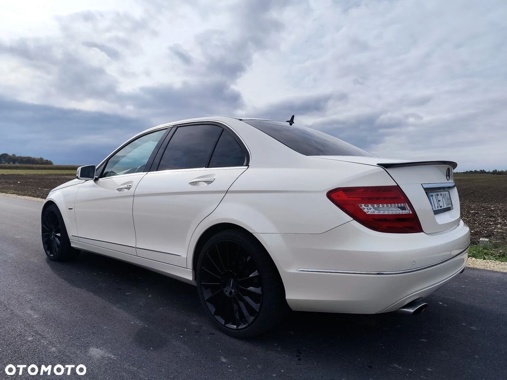 Mercedes-Benz Klasa C 350 BlueEff Avantgarde - 10