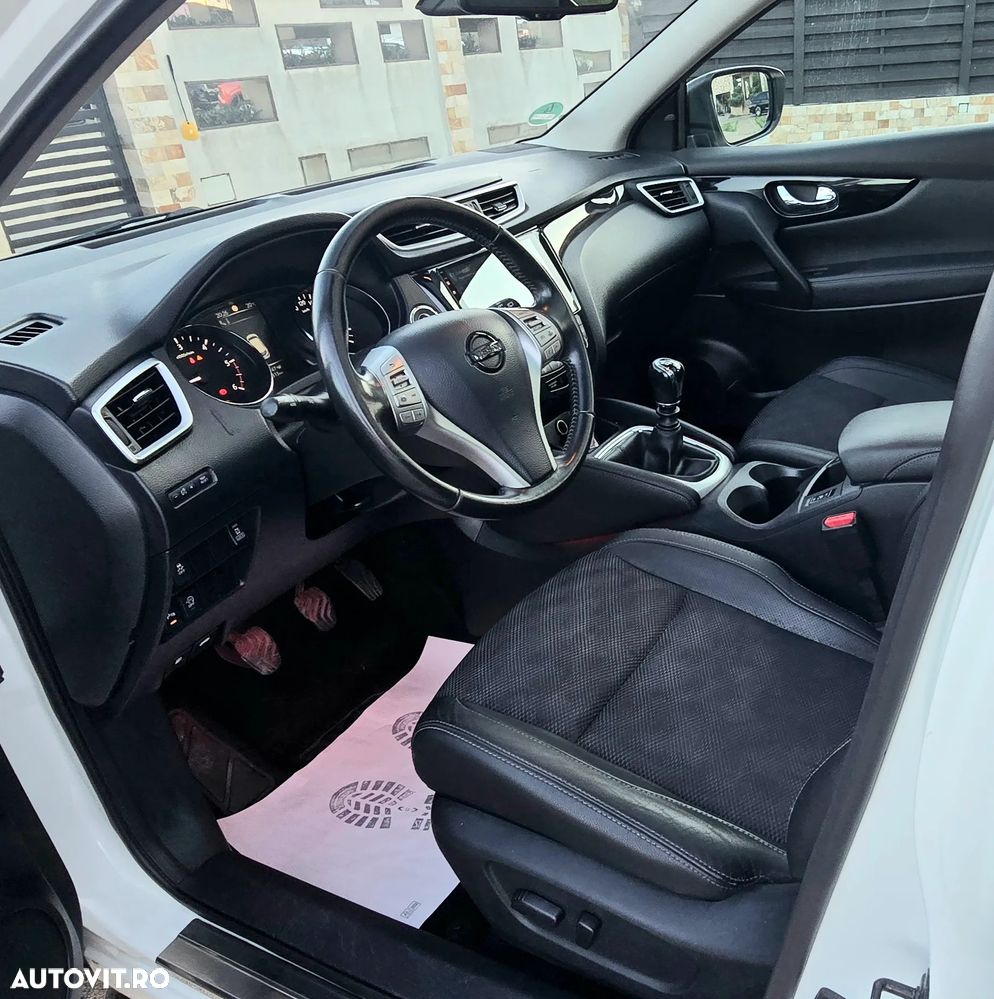 Nissan Qashqai 1.6 DCI 4 x 4 DPF Start/Stop acenta - 25