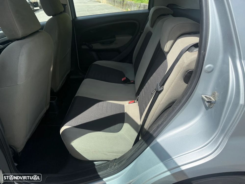 Fiat Grande Punto 1.2 Active - 10