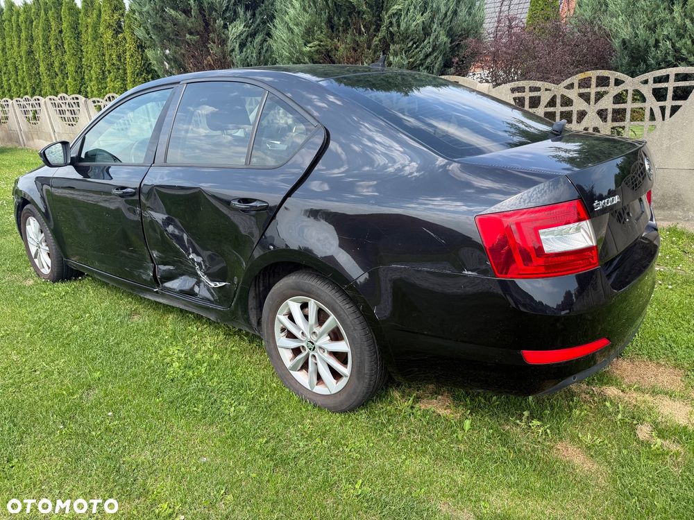 Skoda Octavia 2.0 TDI DPF Elegance DSG - 5