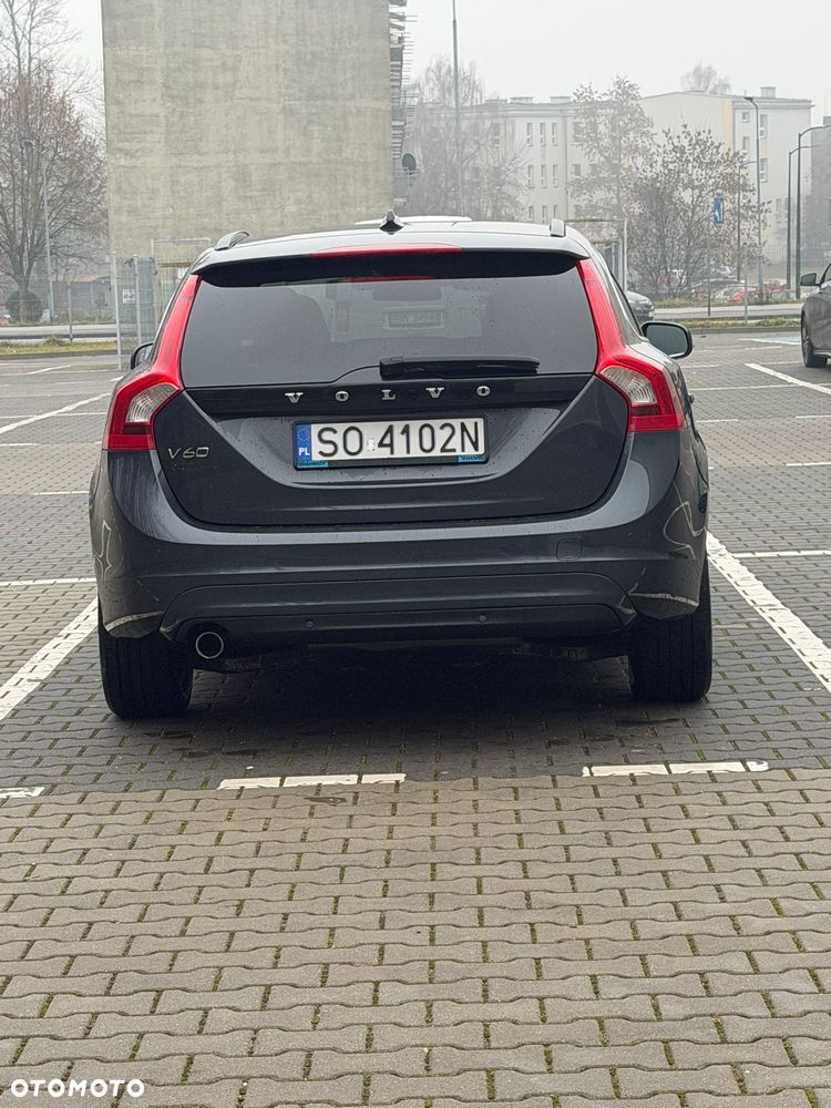 Volvo V60 D2 Edition - 15