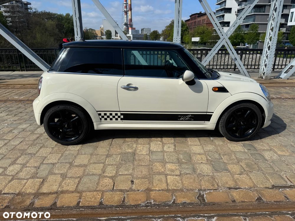 MINI ONE - 4