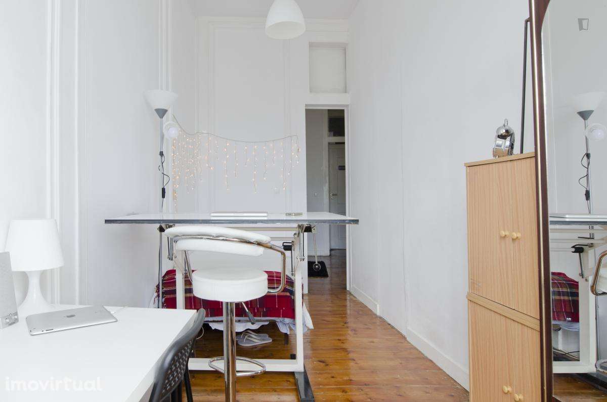 Quarto - localizado em Alcântara Lisbon - Grande imagem: 4/30