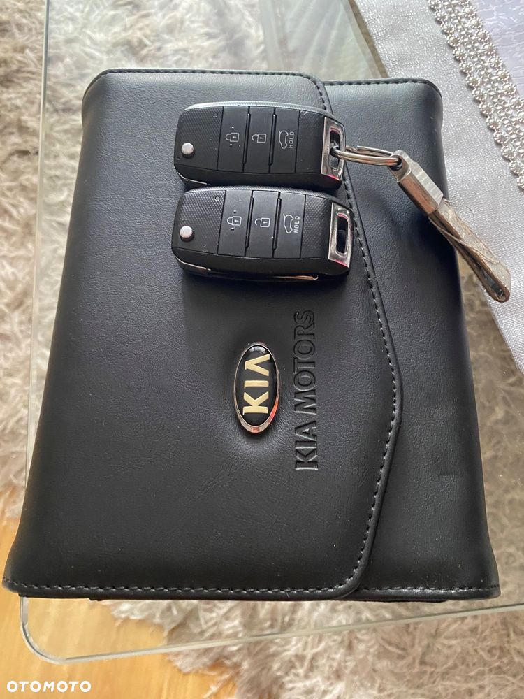 Kia Sportage 1.7 CRDI 2WD Dream-Team Edition - 18