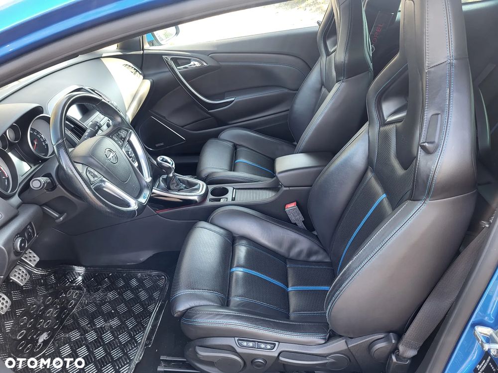 Opel Astra OPC - 12