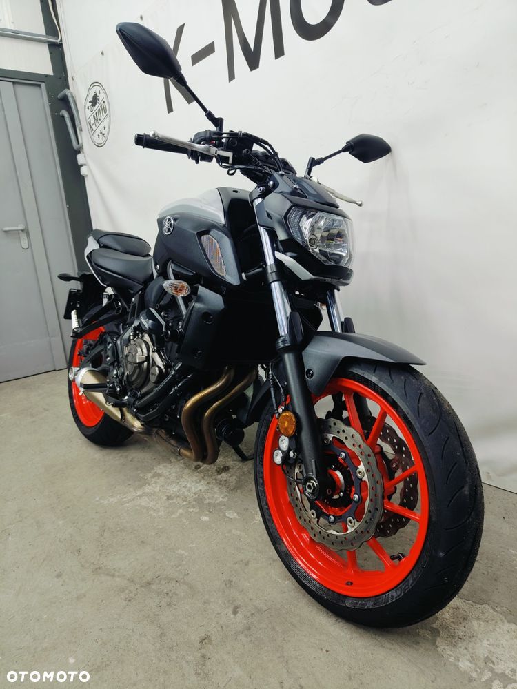Yamaha MT - 3