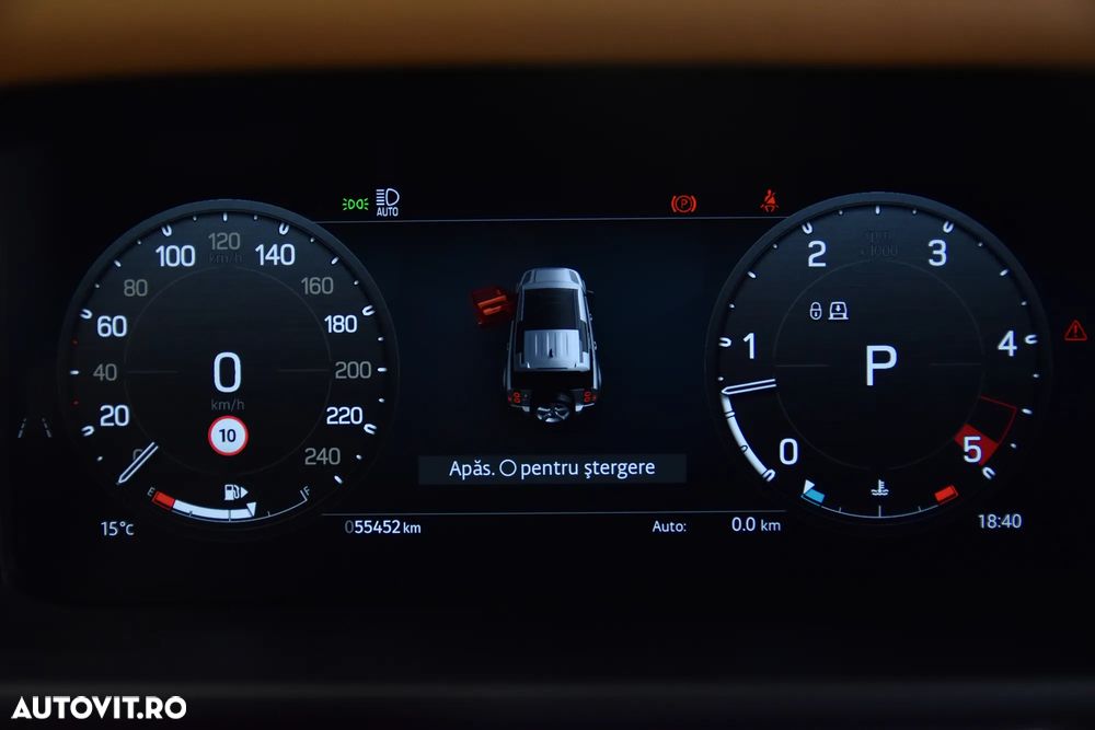 Land Rover Defender - 10