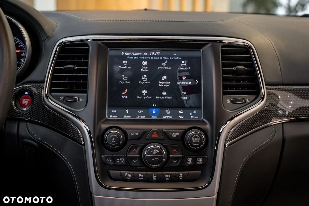 Jeep Grand Cherokee - 30