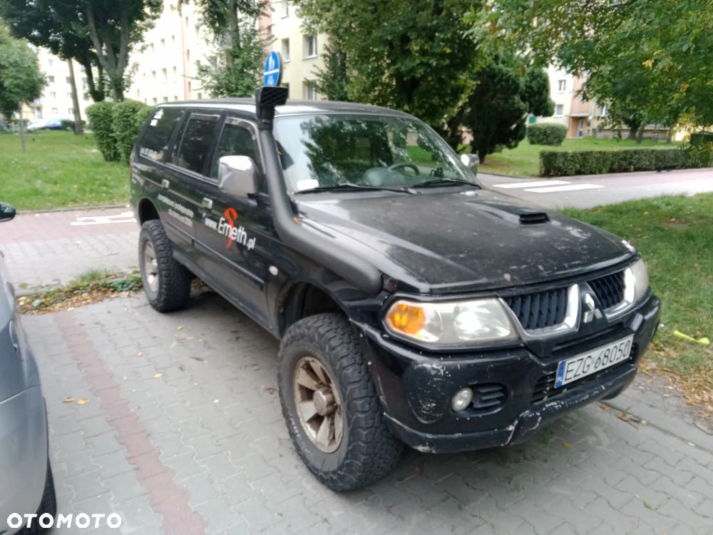 Mitsubishi Pajero Sport - 16