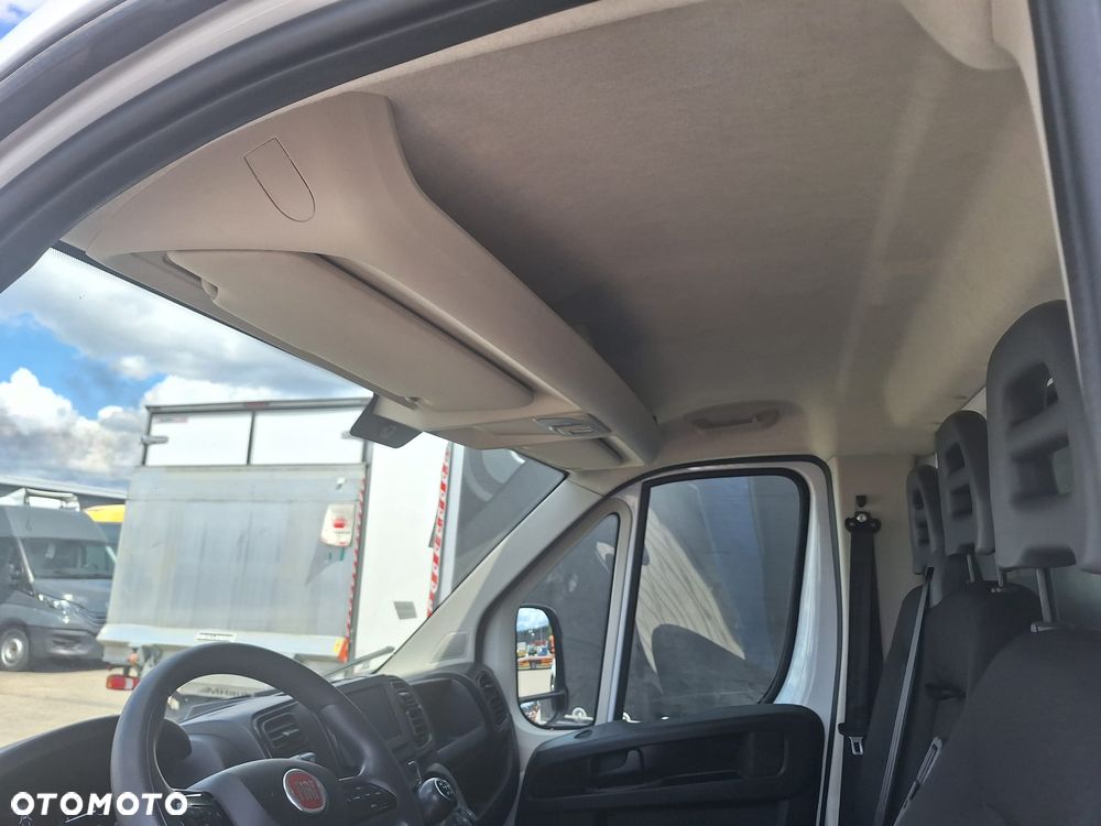 Fiat Ducato kontener z windą 750kg 8EP fv23% leasing krajowy niski przebieg - 13