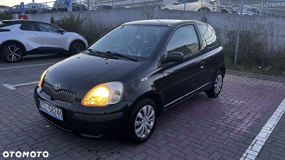 Toyota Yaris 1.0 - 3