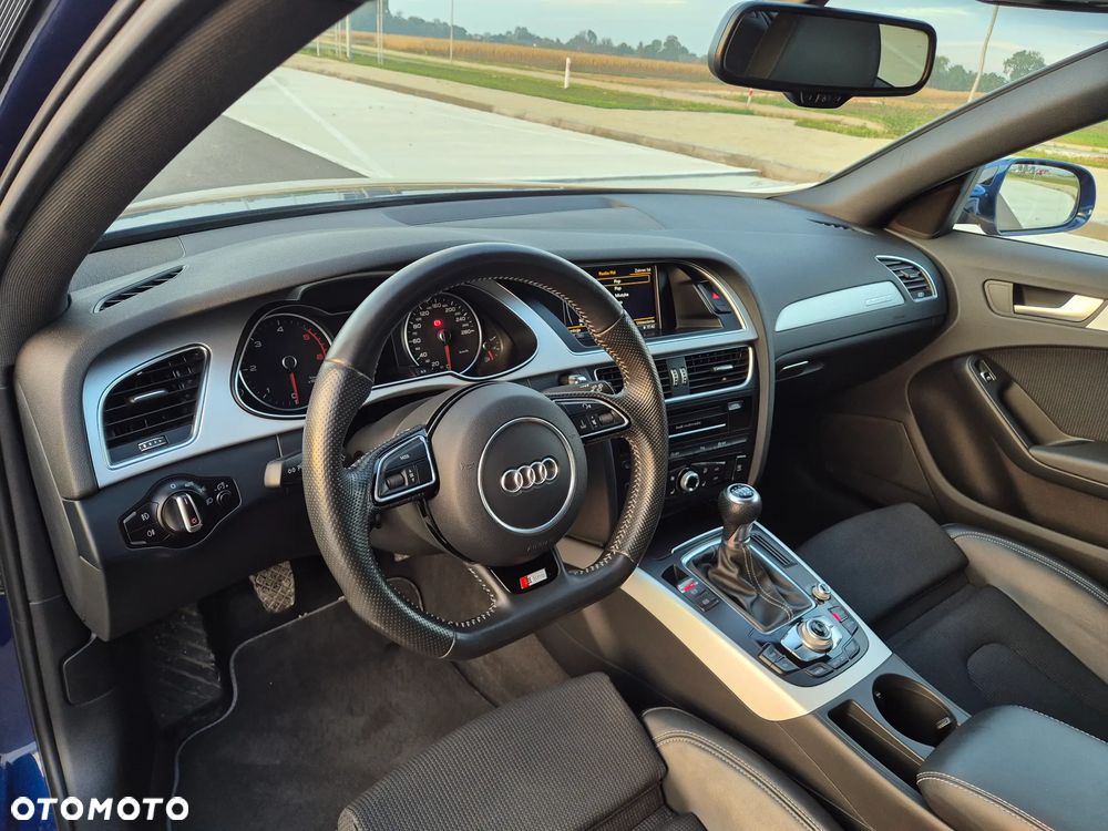 Audi A4 Avant 2.0 TDI DPF clean diesel quattro S line Sportpaket - 30
