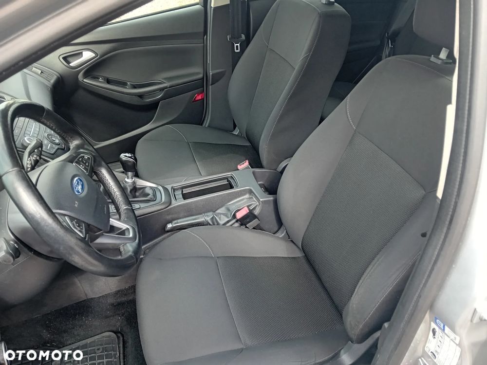 Ford Focus - 14