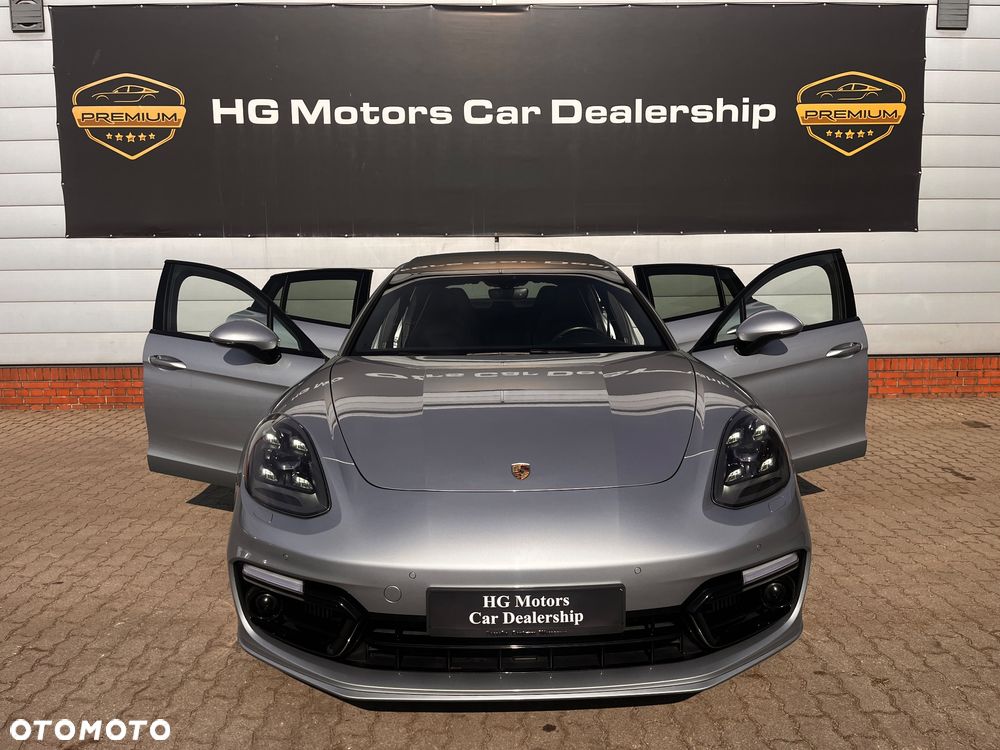 Porsche Panamera - 19