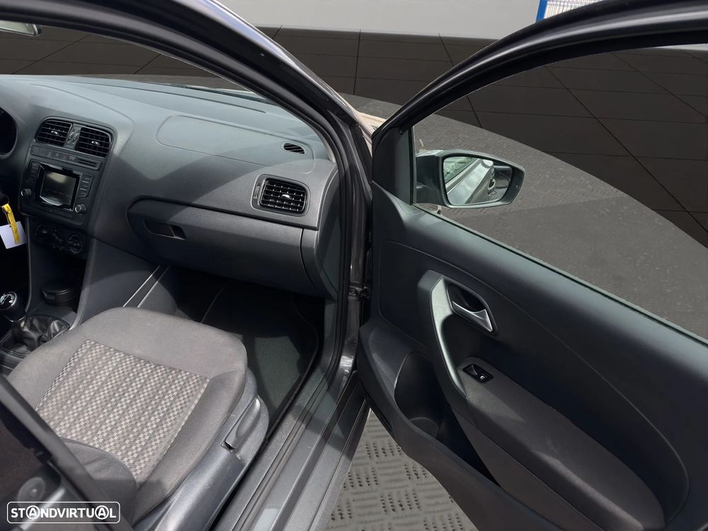 VW Polo 1.0 Trendline - 23