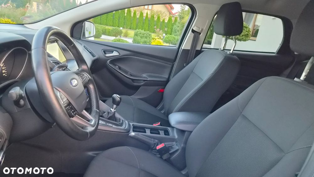 Ford Focus 1.5 TDCi DPF Start-Stopp-System Titanium - 17