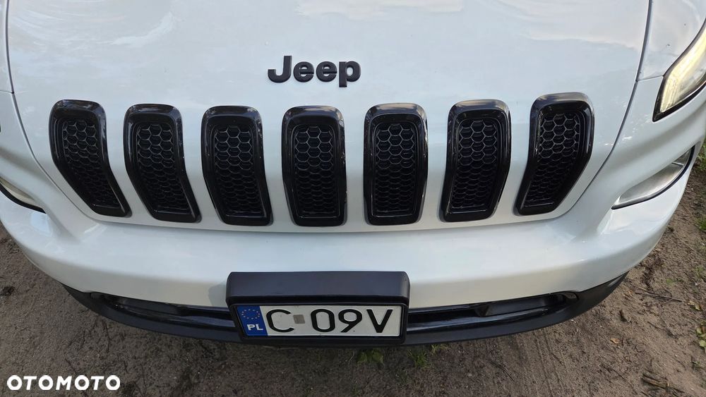 Jeep Cherokee - 3