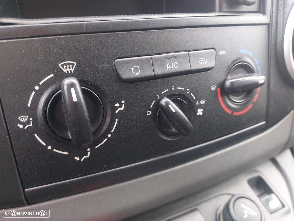 Peugeot Partner 1.6 BlueHDi Style - 31