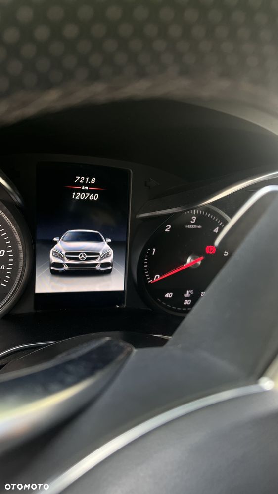Mercedes-Benz Klasa C 220 d 4Matic 9G-TRONIC AMG Line - 4