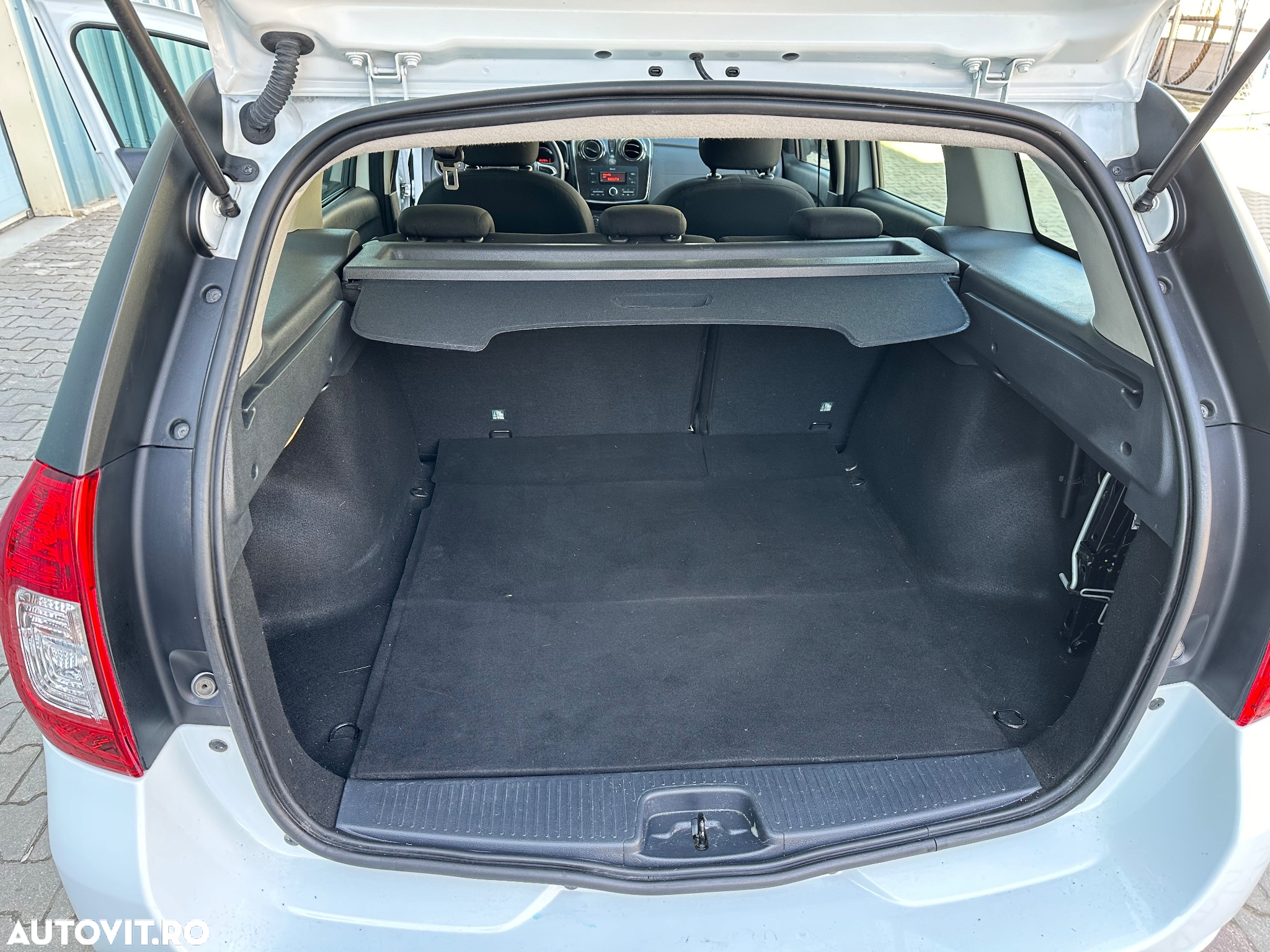 Dacia Logan 1.5 Blue dCi Laureate - 9
