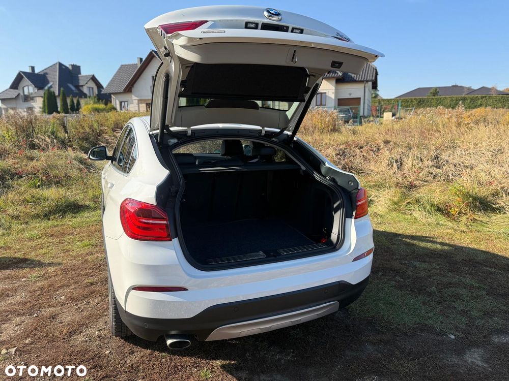 BMW X4 xDrive20d xLine - 6
