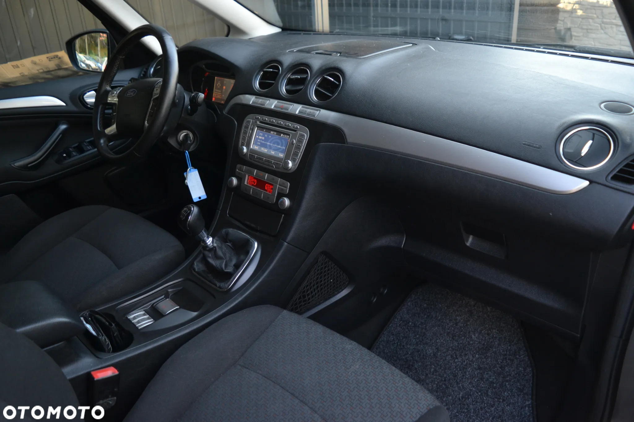 Ford Galaxy 2.0 TDCi Titanium - 17