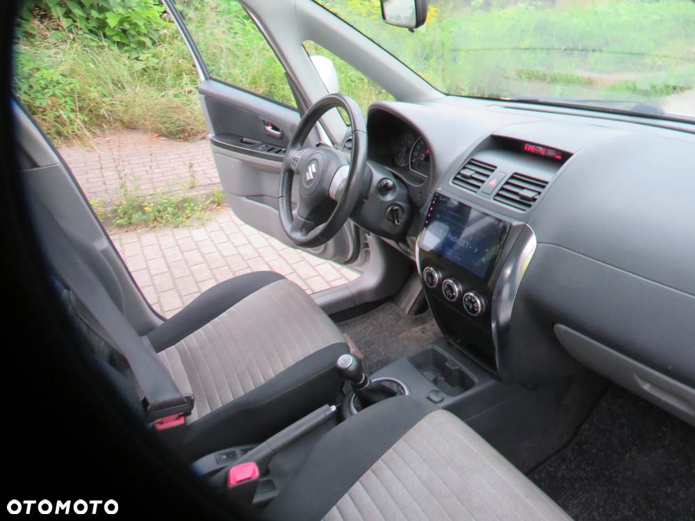 Suzuki SX4 1.6 VVT 4x2 Comfort - 15