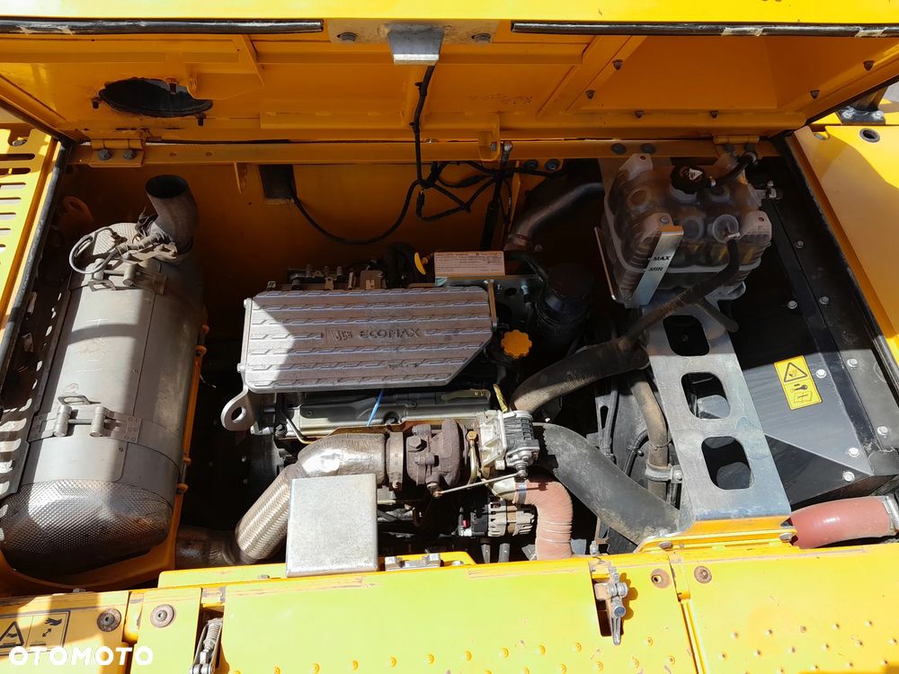 JCB 220x js220 - 24