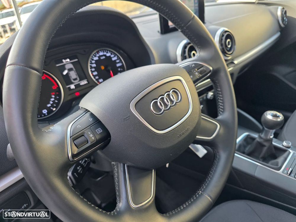 Audi A3 Limousine 1.6 TDI Sport - 14