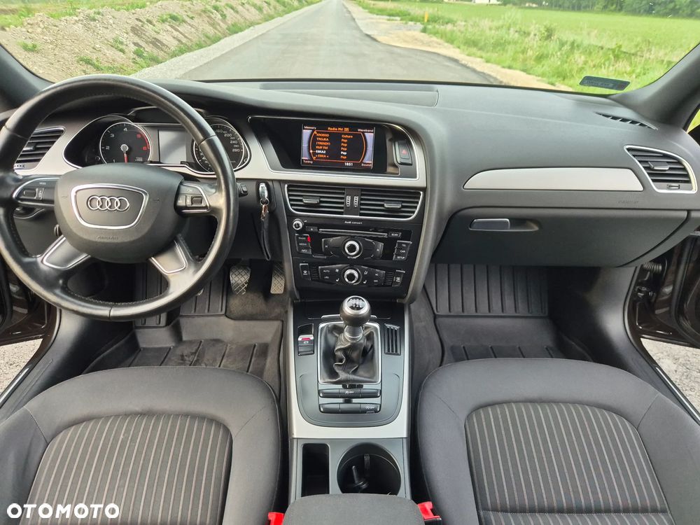 Audi A4 Avant 2.0 TDI DPF Ambiente - 17