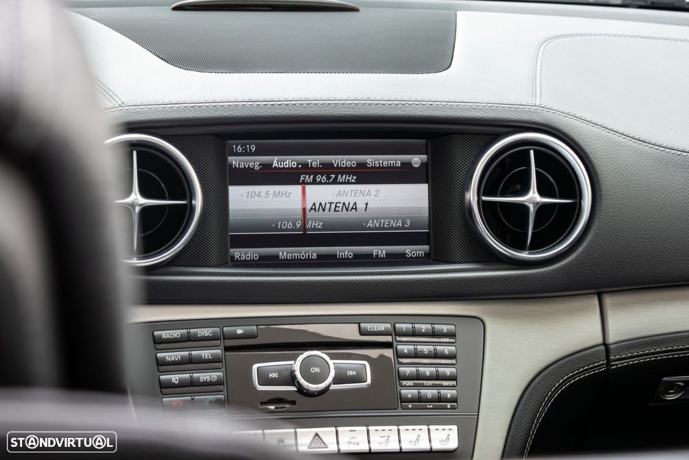 Mercedes-Benz SL 350 - 21