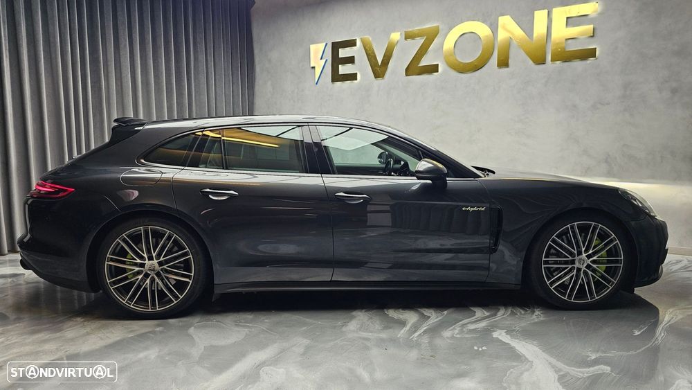 Porsche Panamera Sport Turismo 4 E-Hybrid Platinum Edition - 8