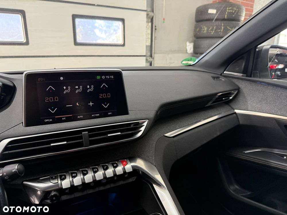 Peugeot 5008 BlueHDi 150 Allure - 27