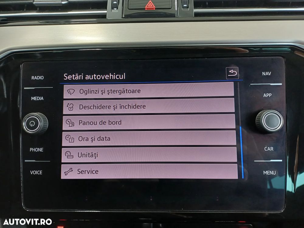 Volkswagen Passat 2.0 TDI SCR DSG Elegance - 21