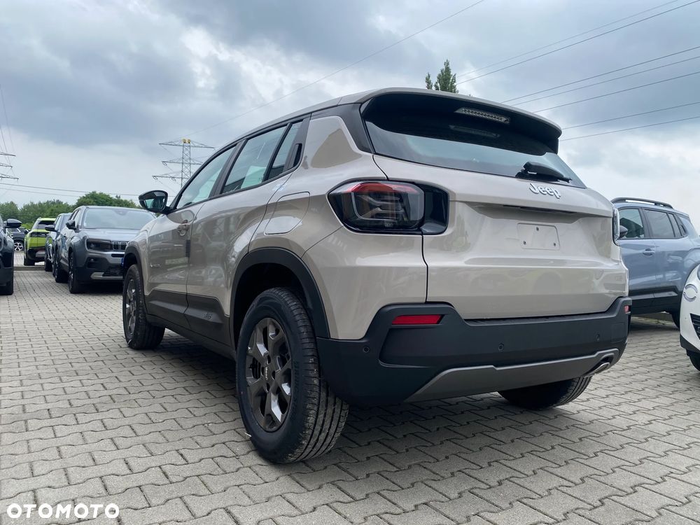 Jeep Avenger 1.2 T3 mHEV Longitude FWD eDCT6 - 7