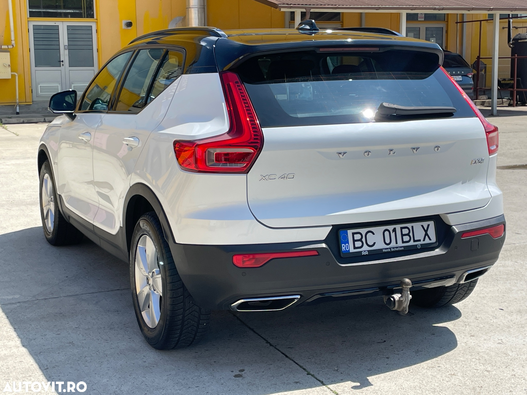 Volvo XC 40 D3 AWD R-Design - 5