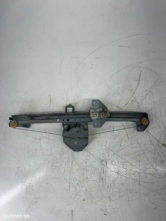 Macara stanga fata DACIA LODGY cod piesa 807213915r - 2