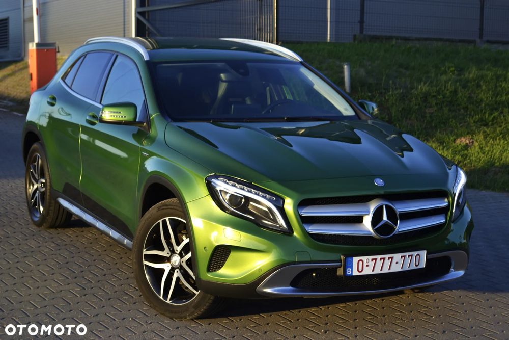 Mercedes-Benz GLA 180 d Activity Edition - 2