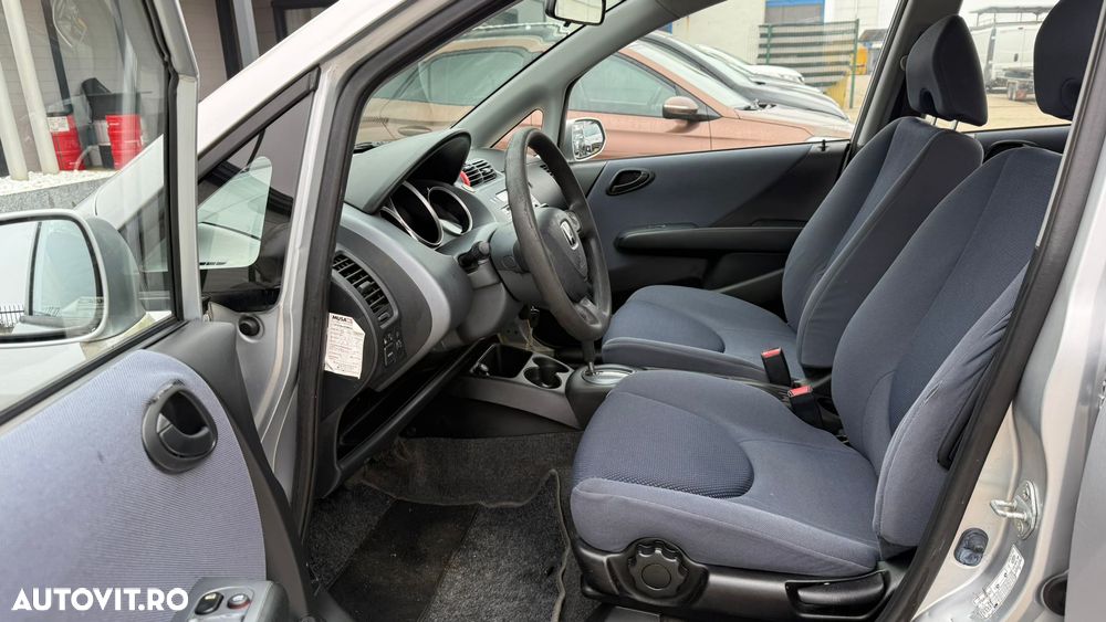 Honda Jazz 1.4 CVT LS - 11