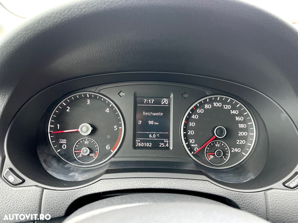 Volkswagen Sharan 2.0 TDI DPF BlueMotion Comfortline - 17