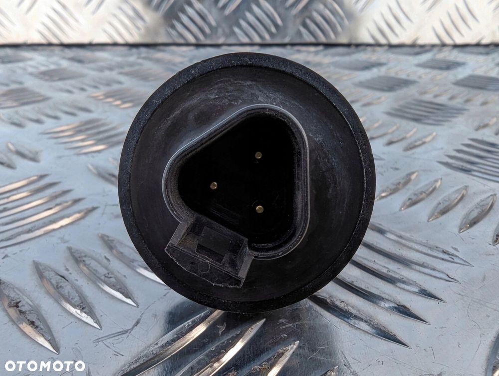 CZUJNIK POZIOMU PŁYNU CHŁODZĄCEGO SCANIA NTG 2553061 - 1