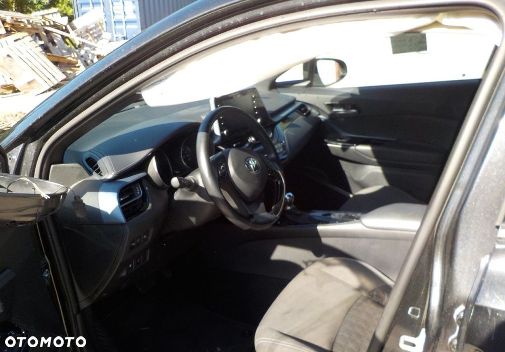 Toyota C-HR - 23